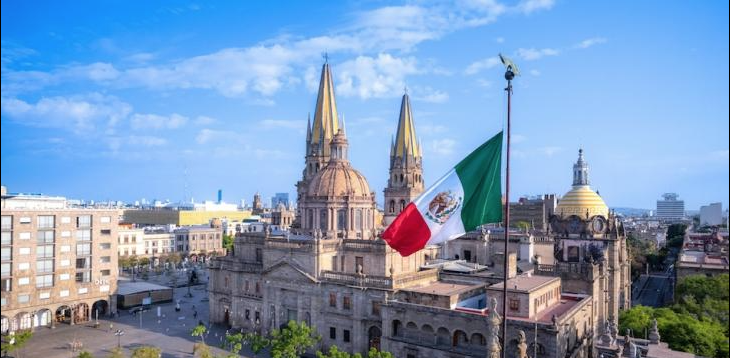 Mexico City 2026: Booming Tourism Meets Rising Tensions