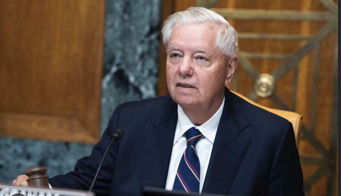 Senator Lindsey Graham Dies at 71, Leaving Lasting Legacy in U.S. Politics