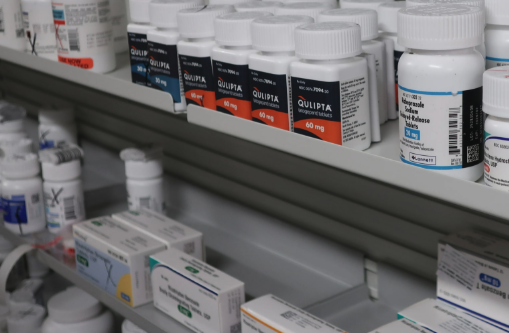 Trump Announces 100% Tariffs on Imported Generic Drugs to Boost U.S. Manufacturing
