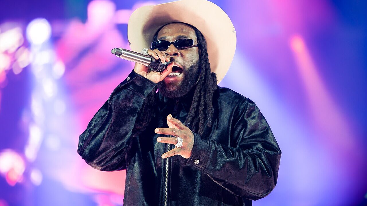 Burna Boy Makes History as First Nigerian Artist to Present an Award at the Ballon d’Or