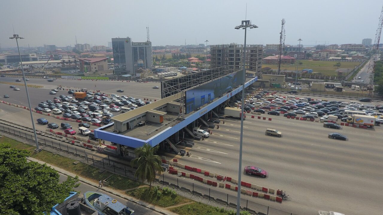 #EndSARS at Six: Police Fire Tear Gas at Lekki Tollgate Memorial as Rhodes-Vivour, Doherty Address Crowd